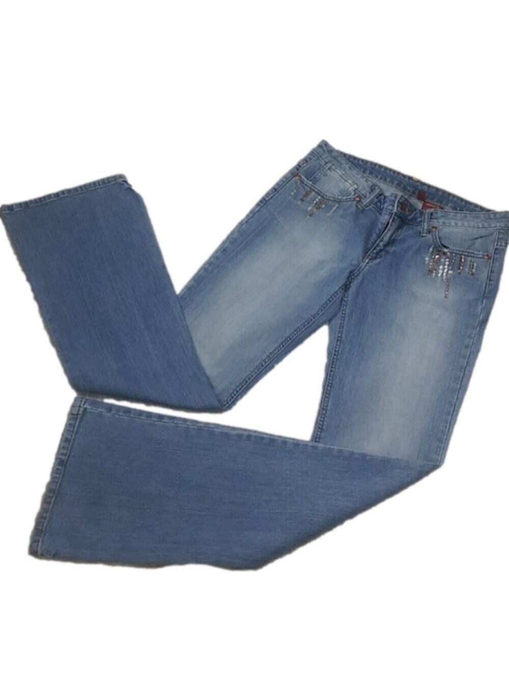 Bongo Vintage Blue Light Wash Five Pocket  Mid Rise Button Zip Boot Cut Jean